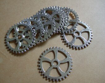 10 Antique silver Gear wheel Charms Toothed Wheel pendants 28*28mm