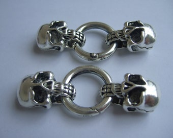 with Secure Lobster Lock Clasp 15mm Stainless Steel Antiqued-Style Skulls Bracelet with Secure Lobster Lock Clasp 15mm Stainless Steel Antiqued-Style Skulls Bracelet
