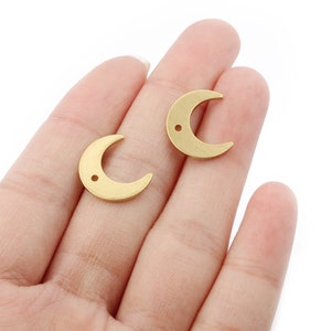 30pcs Raw Brass Moon 16x13.5mm Horn Crescent Moon Charms Pendant