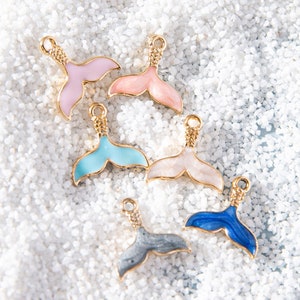 10 amuletos de cola de ballena de color mixto colgantes para tobillera Pulsera Collar Joyería Haciendo bricolaje Artesanía hecha a mano 13 * 13 mm