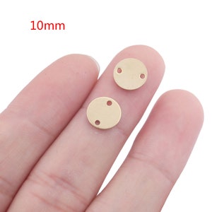 50pcs raw messing 10mm ronde stempelen blanke hond tag 2 gaten oorbel connectoren disc charms sieraden bevindingen