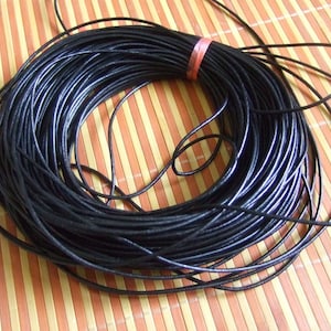 10 Meter black leather cord 2.5mm round