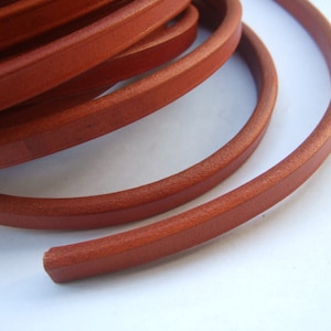 Leren koord kameeldrop, 10 x 6 mm echt leren koord voor het maken van armbanden