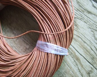 10, 25, 100 meter zacht 1,5 mm rond natuurlijk ongeverfd echt lederen koord voor ambachtelijke sieraden maken