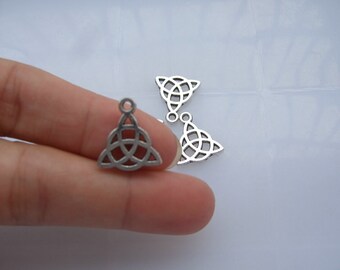 Antique Silver Celtic Knot Charms Triquetra Charm, Trinity Knot Charm 17x15mm