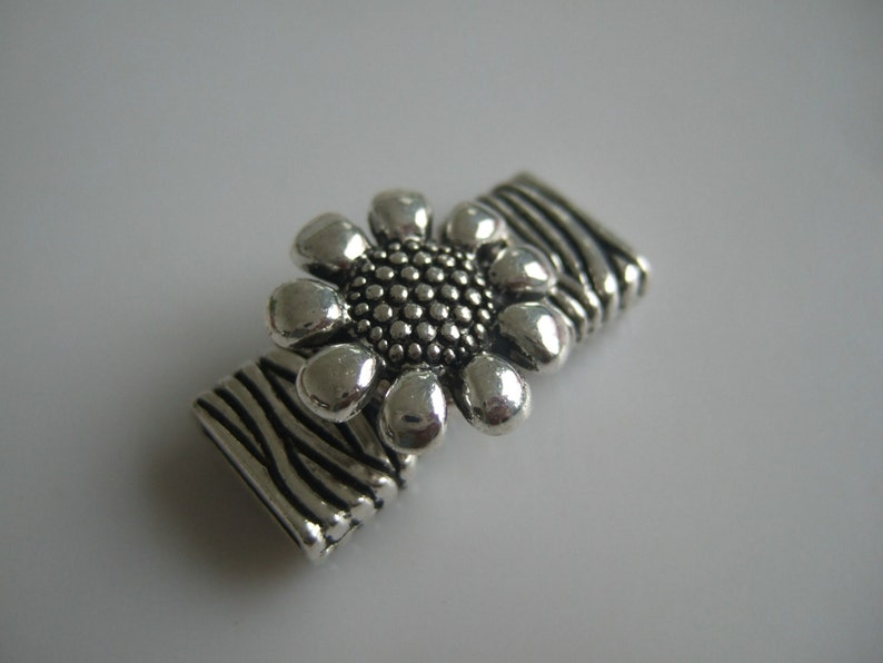 3 Sets Antique Silver Sunflower Hook / Focal Clasp for use with 5mm-10mm Flat Leather Cord image 5