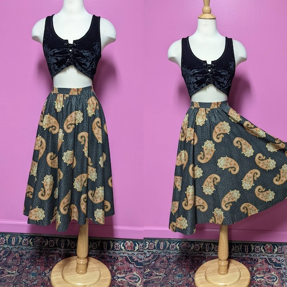 Vintage Gray Paisley Print Skirt/Size Medium/Elas… - image 1