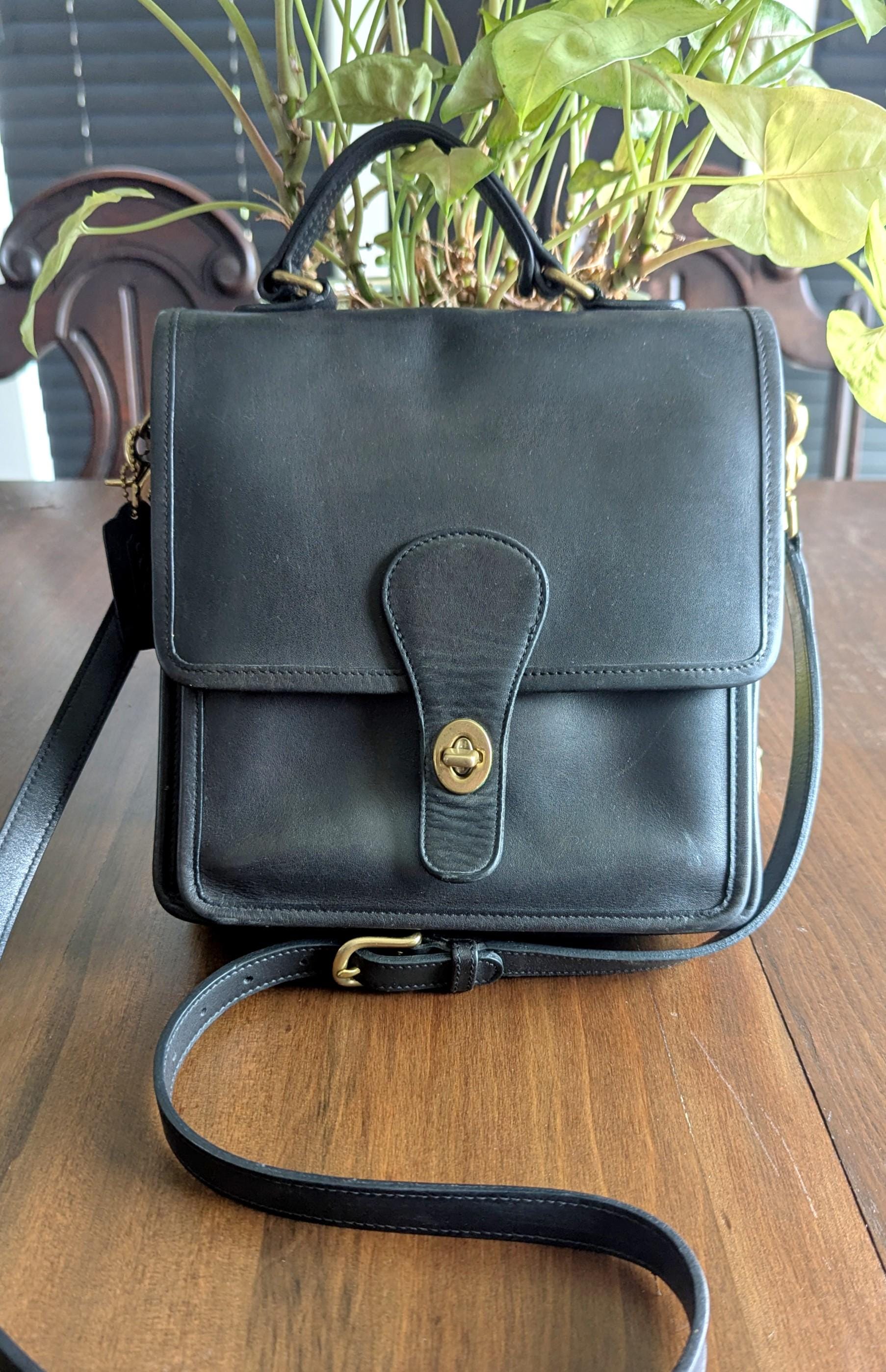 Coach/90's Black Station 5130 Shoulder Bag/crossbody/thick Leather