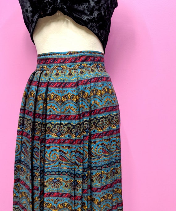 Chaus/90's Vintage Pleated Skirt/Size 8/Rayon Mid… - image 5