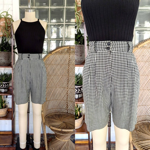 90's Black & White Houndstooth Print Shorts/25" Waist/Mom Shorts/High Waist/Women's Vintage