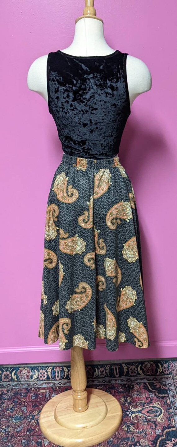 Vintage Gray Paisley Print Skirt/Size Medium/Elas… - image 3