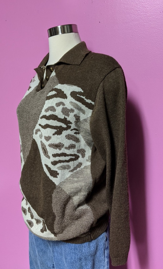 Vintage 90's Abstract Animal Print Sweater/Size L… - image 3