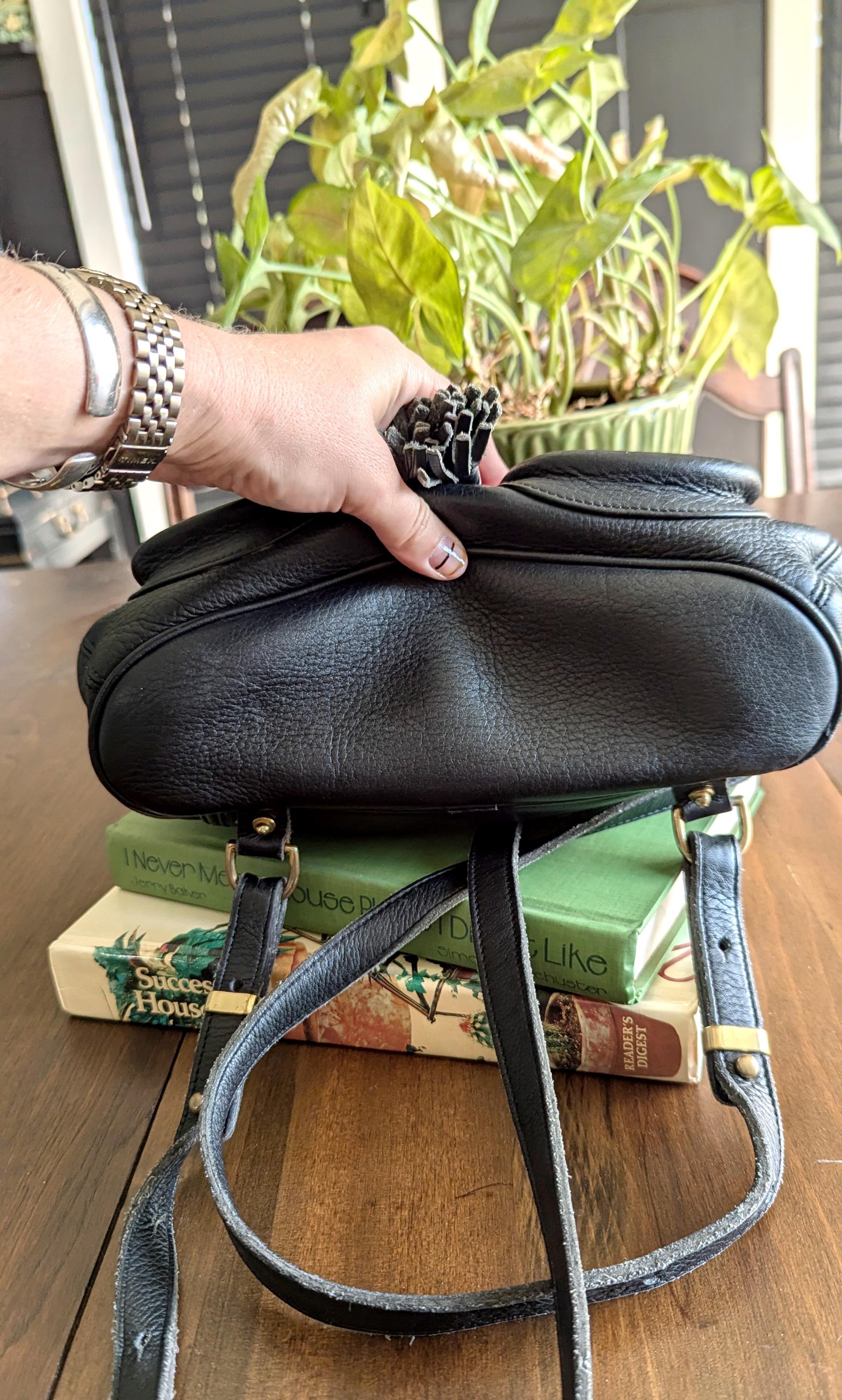 Vintage Dooney & Bourke Black Pebbled Leather Backpack Purse 