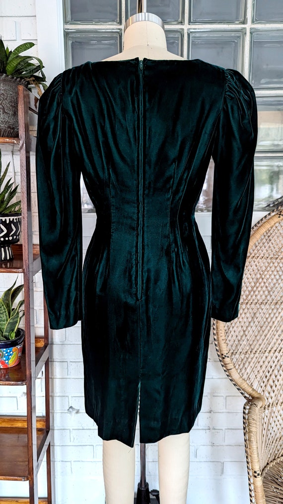 Vintage Emerald Green Velvet Mini Dress/Puff Slee… - image 4