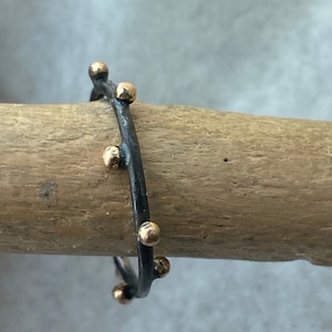 Stapelring oxidiert | Stapelring aus oxidiertem Sterlingsilber und 585er Gelbgold