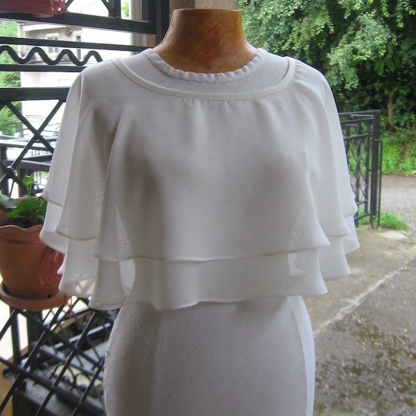 Bridal Cape, Ivory Bridal Capelet, White Wedding Cape, Dress Cover Up, White Bridal Capelet, Capelets, Dress Cape, Cape De Mariage