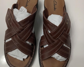 Clarks Brown Leather Criss Cross Strap Slip on Sandals Size 7M