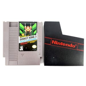 The Original Donkey Kong 3 Arcade Classics Series Nintendo NES Authentic Tested image 1
