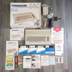 Vintage Commodore 64 Personal Computer Complete In Box Power Tested