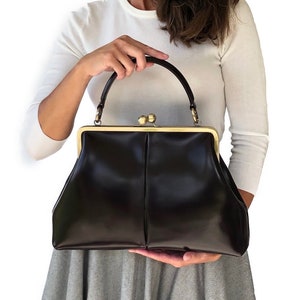 Leather handbag, Leather Purse "Vintage Olive" in black, shoulder bag, Kiss lock Bag, Kiss lock Purse, Frame Bag, Retro