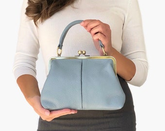 WOMEN'S FAUX LEATHER PURSES CELEB KISS LOCK LADIES PURSE WALLET BAG WITH GIFT BO WOMEN'S FAUX LEATHER PURSES CELEB KISS LOCK LADIES PURSE WALLET BAG WITH GIFT BO