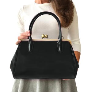 Leather Handbag, Leather Bag "Sophie" in black, Shoulder Bag, Kiss Lock Bag, Vintage, Personalizable Bag