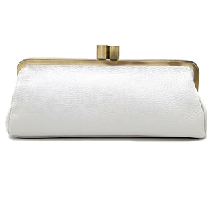 Leder Clutch „Victoria“ in Weiß – Vintage Brauttasche für Hochzeit & besondere Anlässe