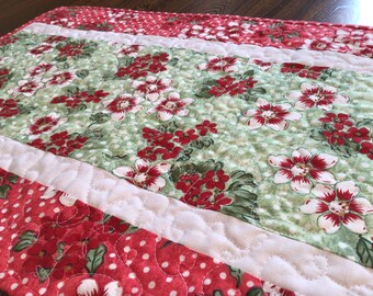 Quilted Floral Table Runner: Red, Green, and White Spring Decor