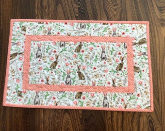 Quilted Bunny Table Runner: Easter Decor, Polka Dot Border