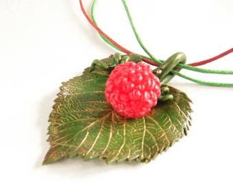 Raspberry pendant leaf pendant polymer clay jewelry realistic raspberry berry jewelry Fake food jewelry green leaf gift for her Berry pendan