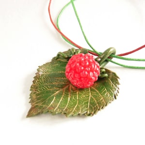 Raspberry pendant leaf pendant polymer clay jewelry realistic raspberry berry jewelry Fake food jewelry green leaf gift for her Berry pendan
