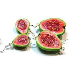 Guava earrings guayaba earrings guava jewelry guayaba jewelry polymer clay jewelry vegan earrings fruit earrings tropical earrings vegan gif