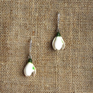 Snowdrops earrings Snowdrop jewelry white flowers jewelry spring flower polymer clay jewelry gift for her floral jewellery floral earrings