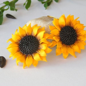 Sunflower earrings yellow flower earrings polymer clay jewelry gift for her wedding jewelry sunflower jewelry bridesmaid jewelry Bridal ring