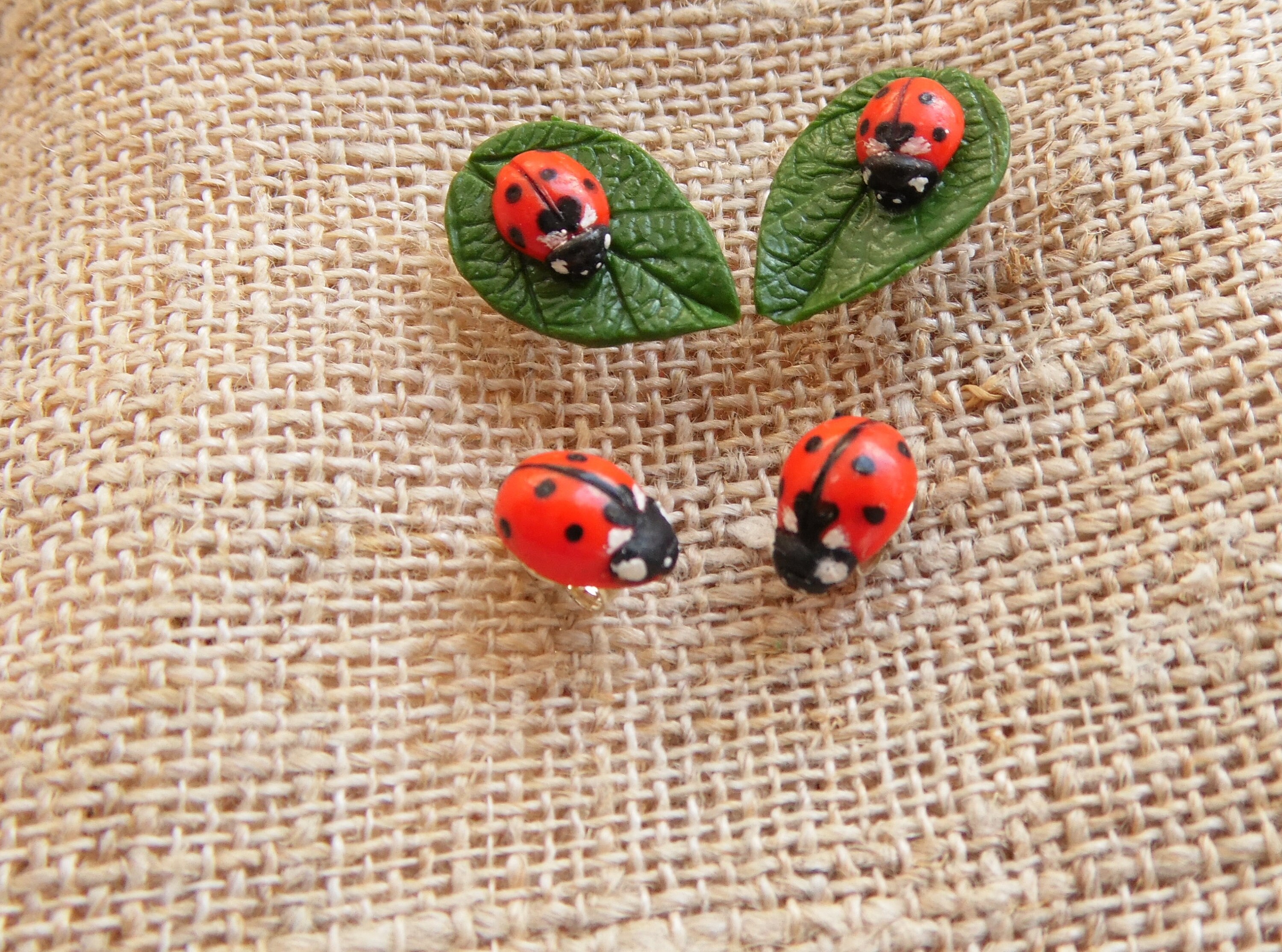 InspireMe Family Owned Cute Ladybug Stud Earrings InspireMe Family Owned Cute Ladybug Stud Earrings