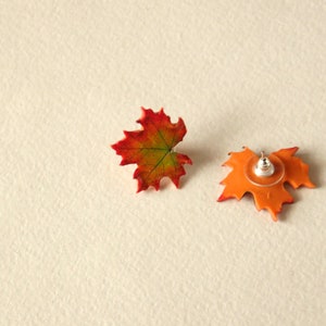 Maple leaf earrings silver stud Canada symbol maple leaf fall earrings leaf polymer clay jewelry gift for her maple leaf jewelry nature styl 画像 7