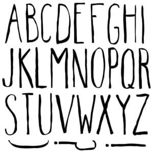 Puede incluir: Letras del alfabeto en blanco y negro con un estilo dibujado a mano. Las letras están en mayúsculas y están dispuestas en orden alfabético. Las letras son ligeramente irregulares y tienen una textura rugosa.