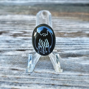 Mothman cabochon, mothman jewelry, mothman pendant, onyx cabochon, cryptid jewelry, engraved cabochon
