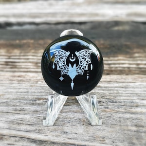 Bat cabochon for jewelry, engraved cabochon, Halloween cabochon, bat jewelry, bat pendant, onyx cabochon