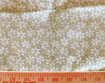 Destash- Over 1 Yard Of Green And White Flower Print Cotton Fabric (G-299)