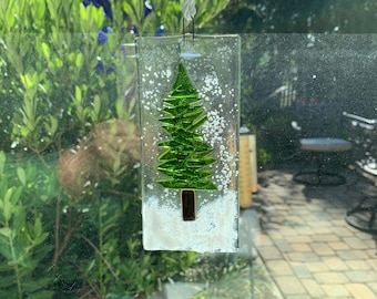 Fused Glass Tree suncatcher, Fused glass ornament, Winter tree suncatcher, Fused glass christmas tree