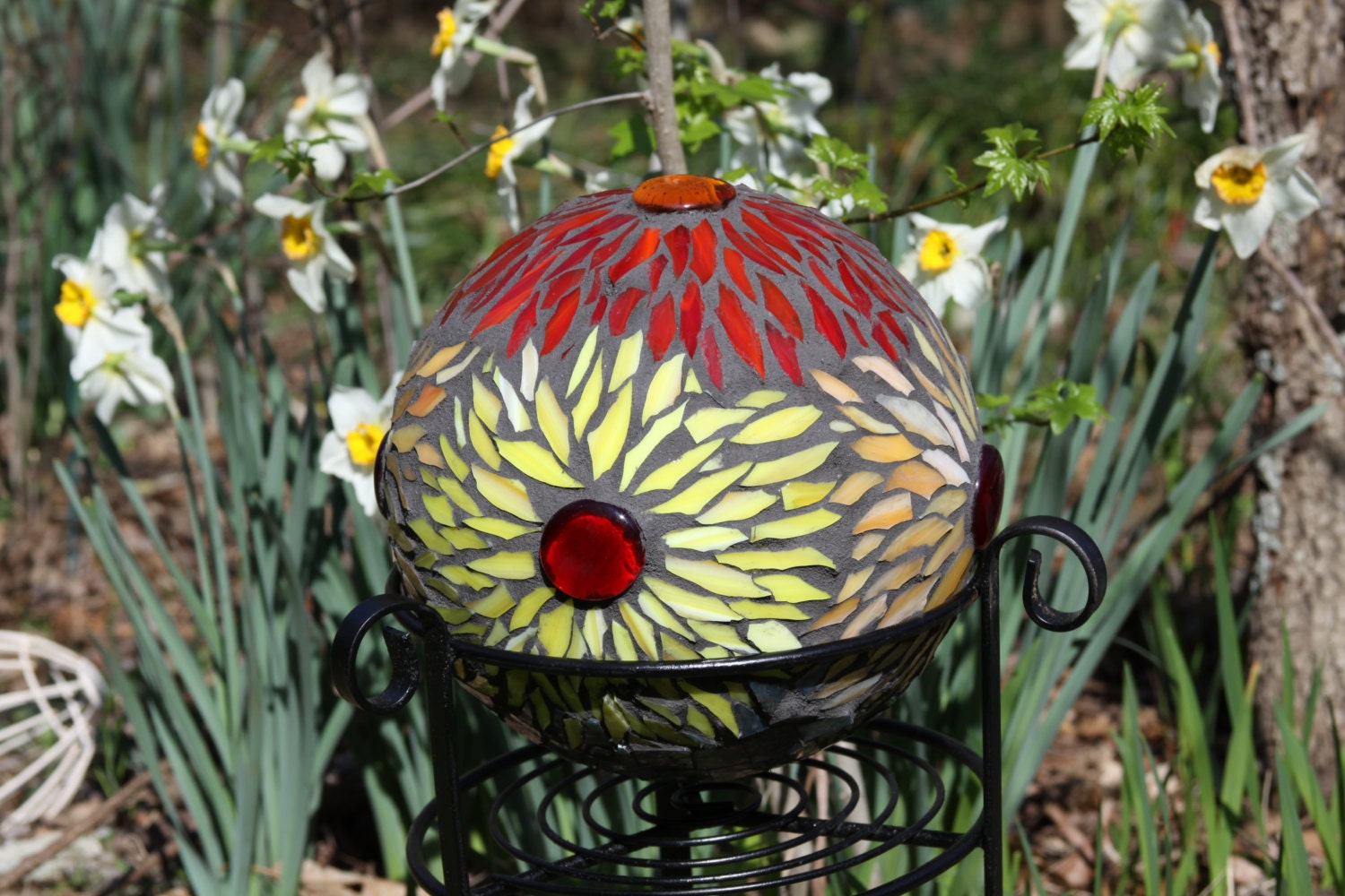 Garden Gazing Balls Lowes : Garden Treasures 11 8 In Red Blown Glass