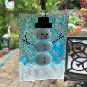 Fused glass snowman ornament, Snowman suncatcher, Winter scene suncatcher, fused glass ornament