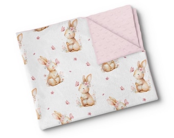 Personalisierte Babydecke aus weichem Plüsch – gestickter Name – individuell angefertigt – hergestellt in Quebec – Frühlingstau-Kaninchen