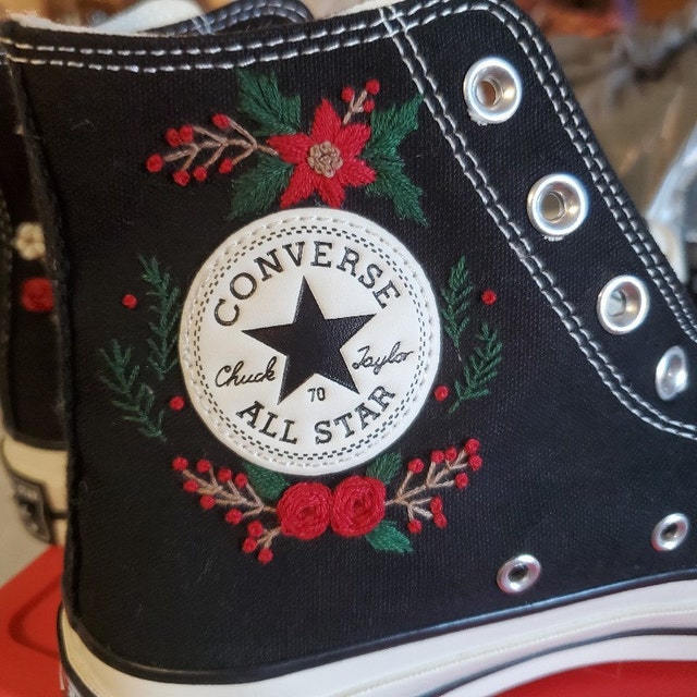 Converse High Tops/embroidered Converse/christmas Shoes Converse High Tops/embroidered Converse/christmas Shoes