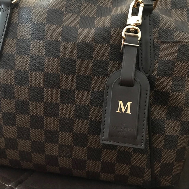 How to put the LV Luggage Tag onto your LV Speedy 30~!!! 