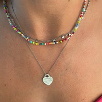 Bunte Boho-Perlenkette Damen – Mit Muscheln & Strass, Mehrreihig, Strandtauglicher Look