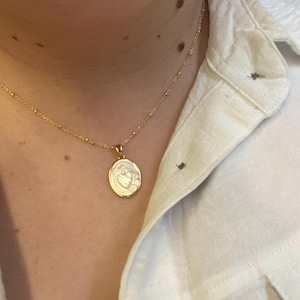 Sacred Heart Mother of Pearl Dainty Necklace