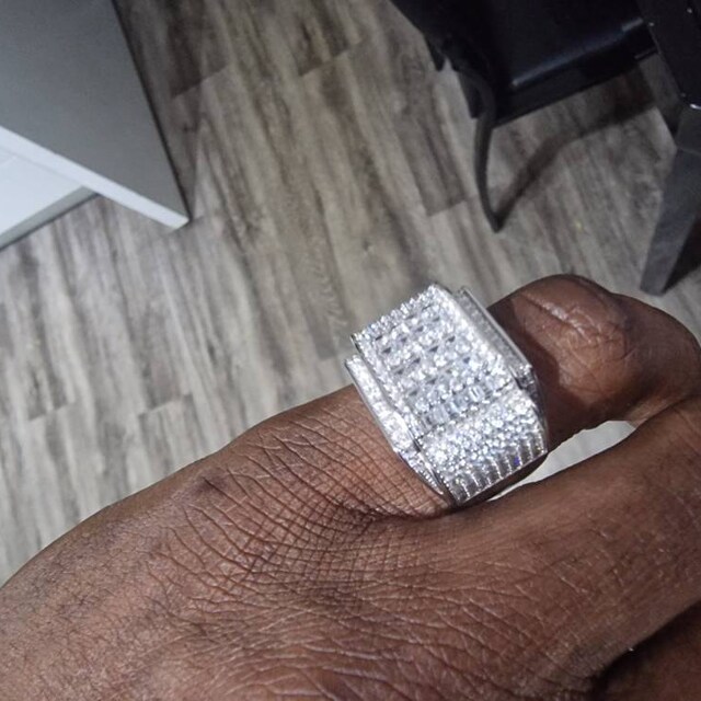 Stunning Sterling Silver Unisex Signet Ring - Silver CZ Set