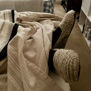 earth therapeutics slippers